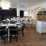 El Portazgo Restaurante 招待所 拉·希斯特尼加