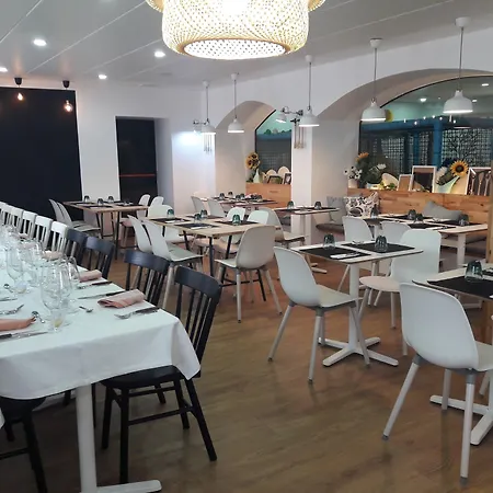 El Portazgo Restaurante Penzion La Cistérniga