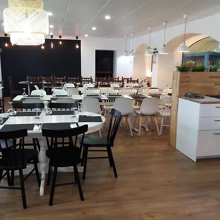 El Portazgo Restaurante Vendégház La Cistérniga